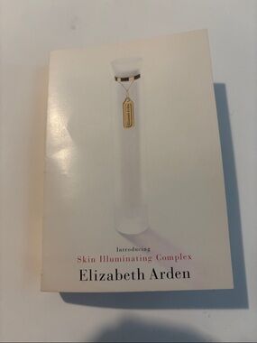 Elizabeth Arden Skin Illuminating Complex